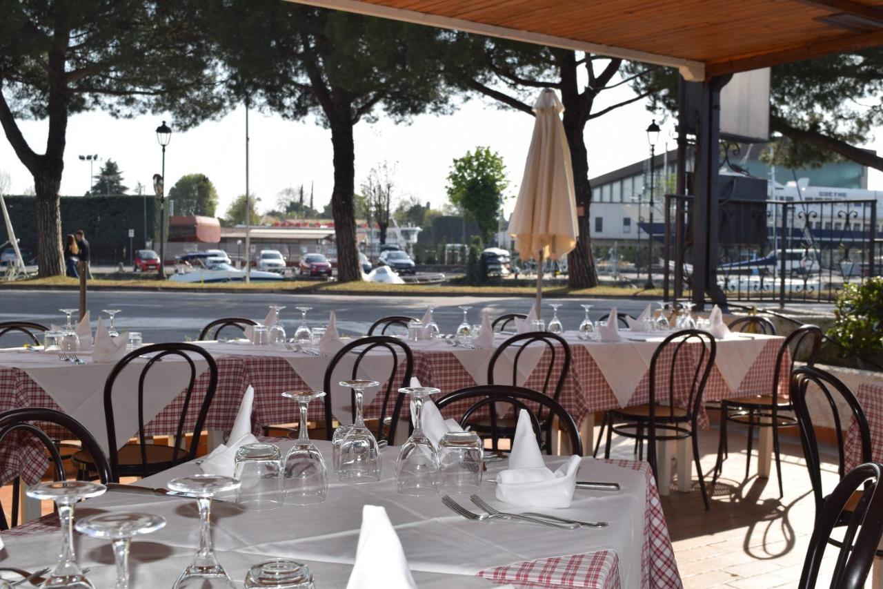 Albergo Trattoria Fioravante Peschiera del Garda Esterno foto