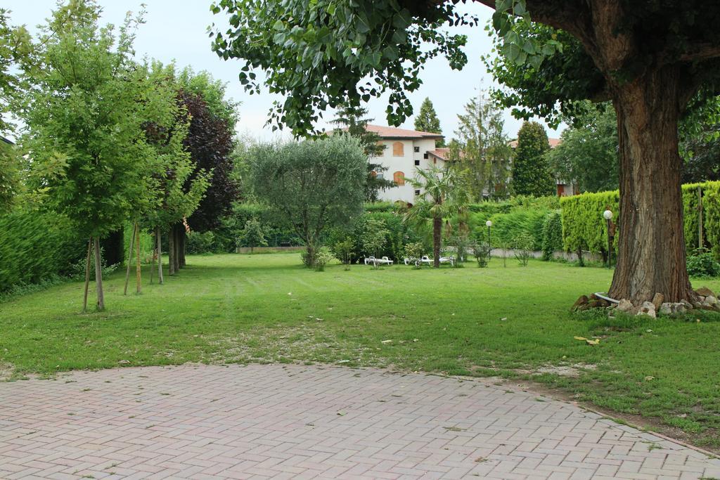 Albergo Trattoria Fioravante Peschiera del Garda Camera foto