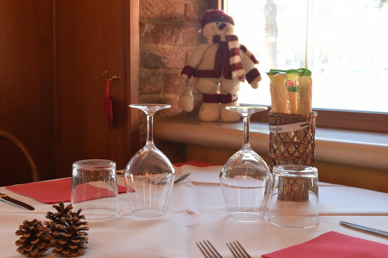 Albergo Trattoria Fioravante Peschiera del Garda Esterno foto