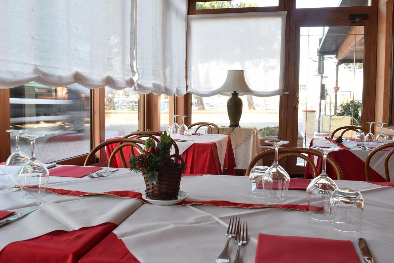 Albergo Trattoria Fioravante Peschiera del Garda Esterno foto