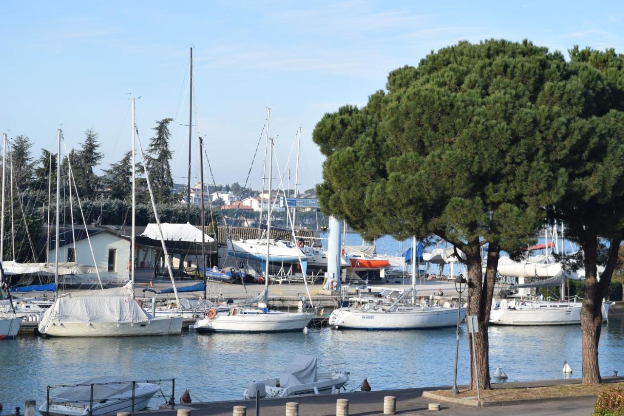 Albergo Trattoria Fioravante Peschiera del Garda Esterno foto