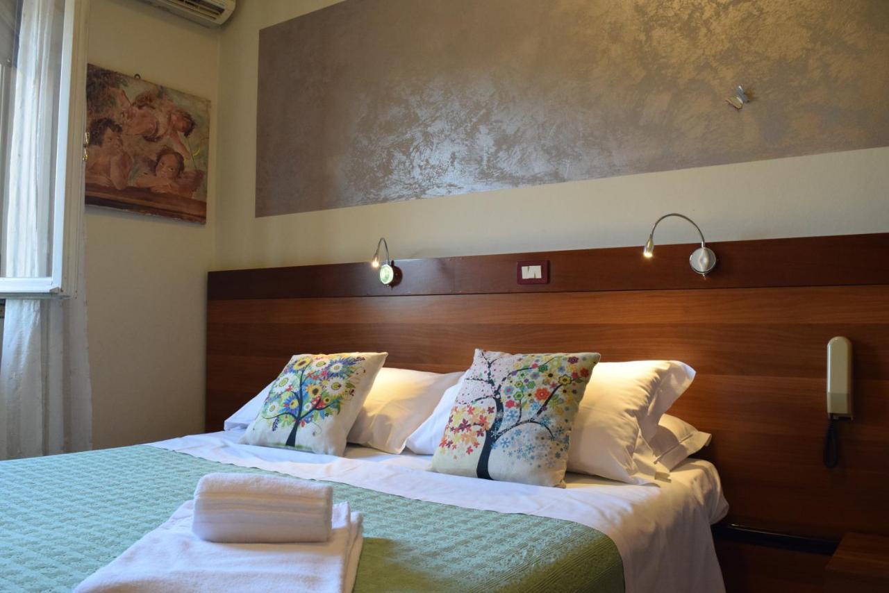 Albergo Trattoria Fioravante Peschiera del Garda Esterno foto