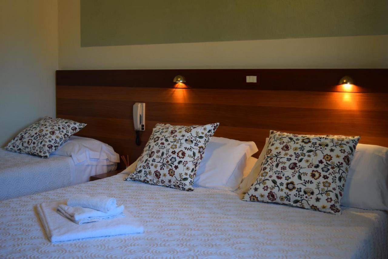Albergo Trattoria Fioravante Peschiera del Garda Esterno foto